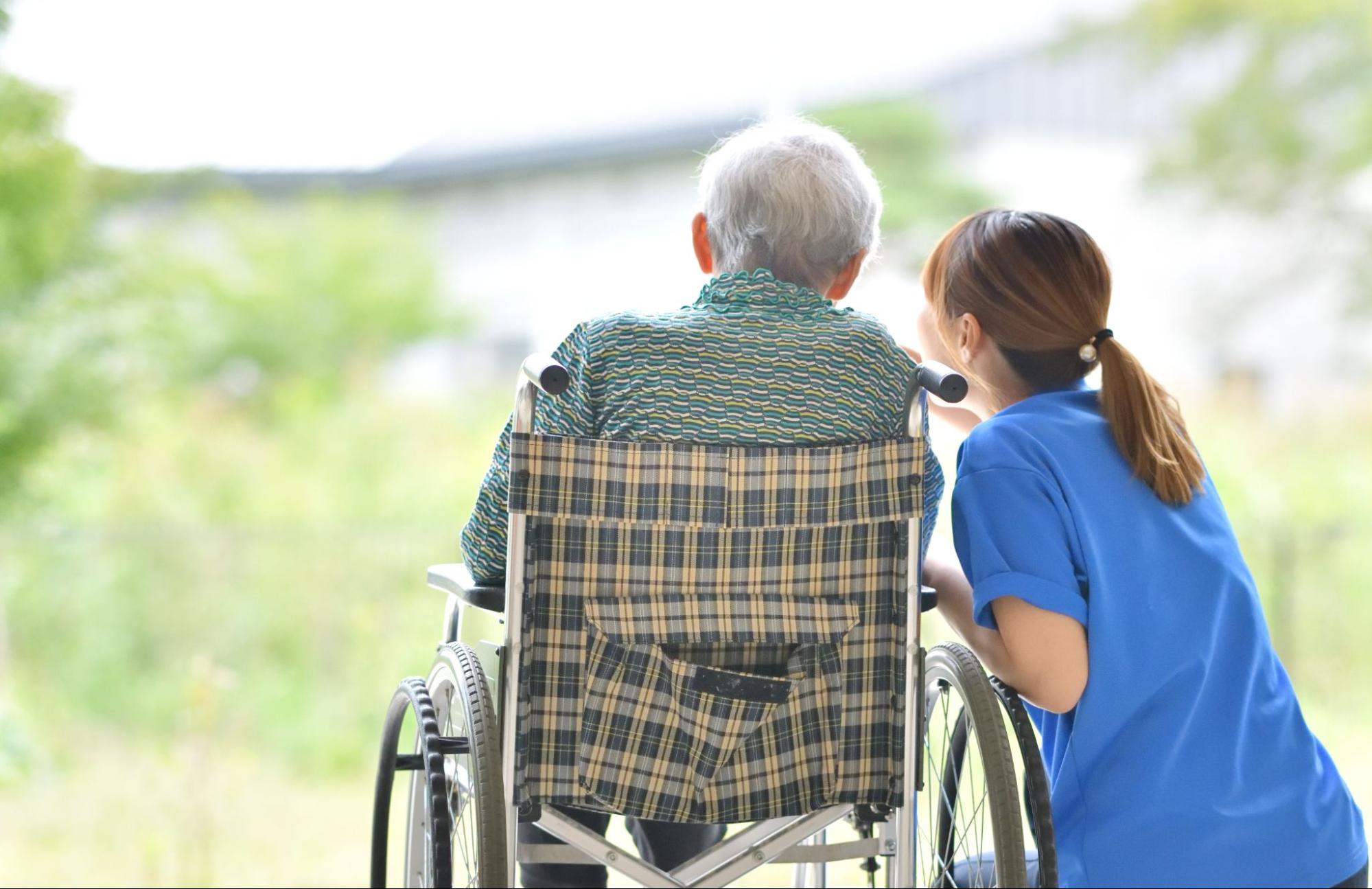 きついと言われる介護士の仕事内容