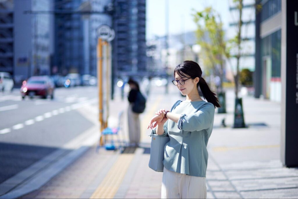 札幌市で介護職として働く場合の通勤事情